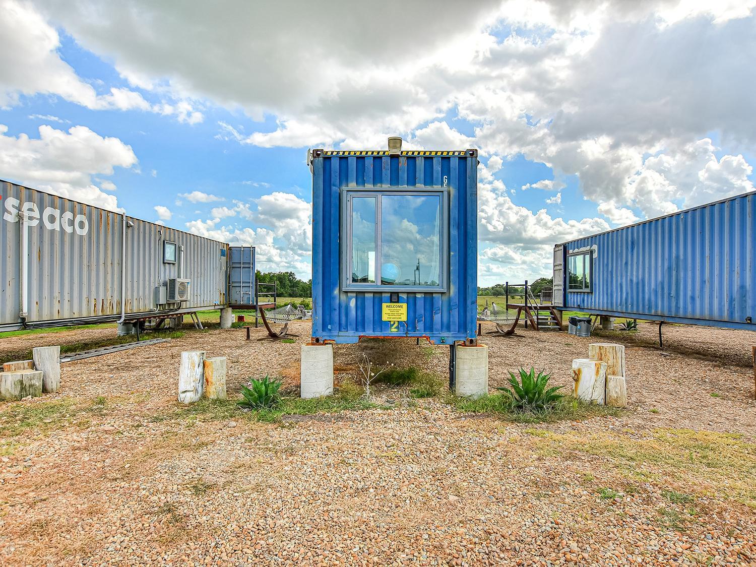 Flophouze Shipping Container Hotel Round Top Luaran gambar