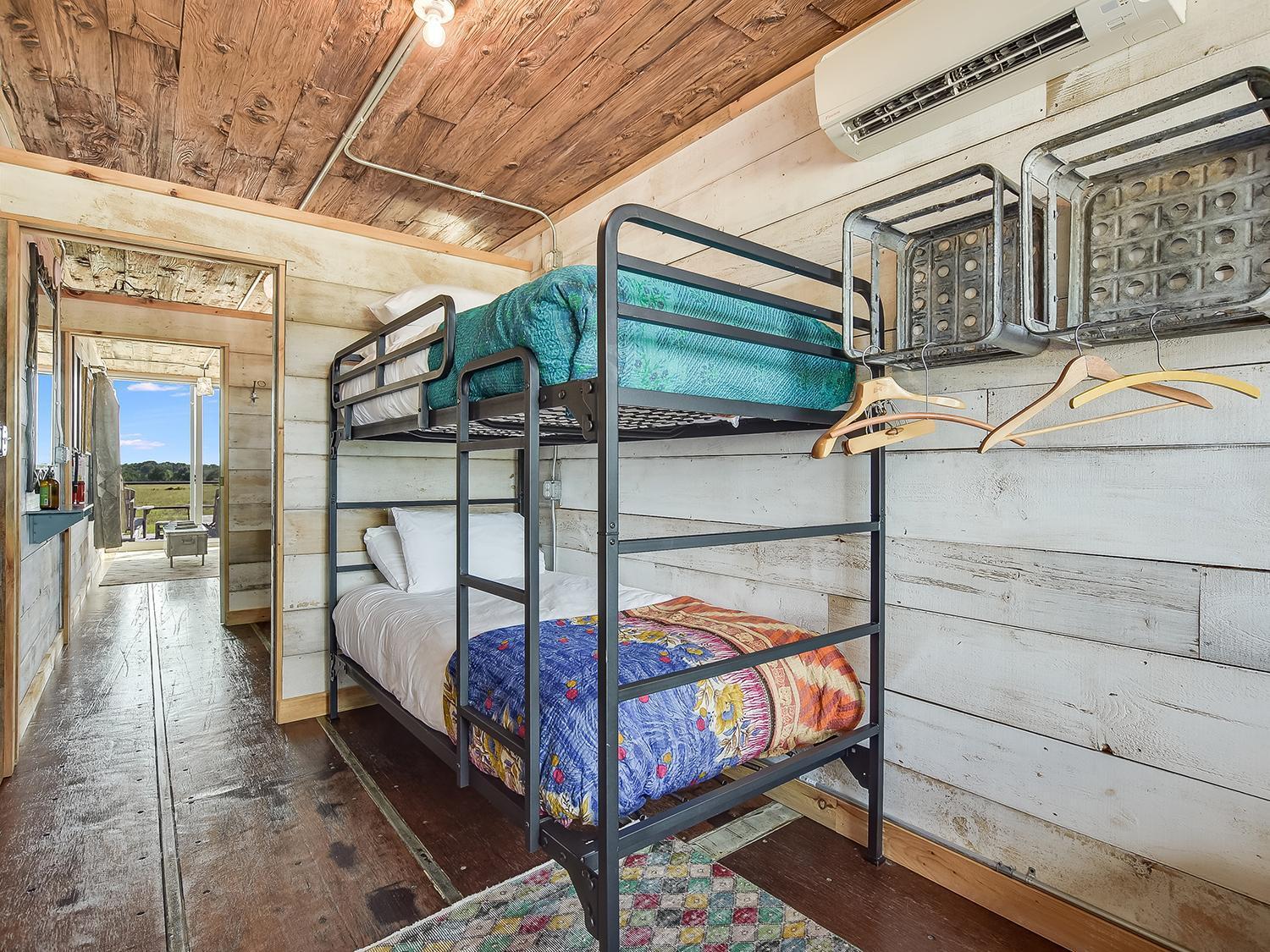 Flophouze Shipping Container Hotel Round Top Luaran gambar